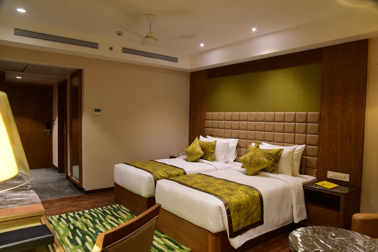 Lemon Tree Hotel Siliguri Ngoại thất bức ảnh