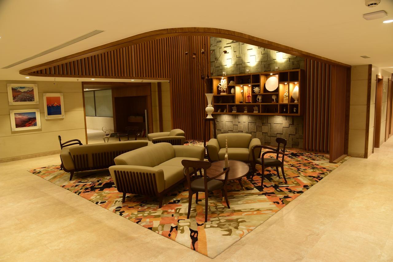 Lemon Tree Hotel Siliguri Ngoại thất bức ảnh